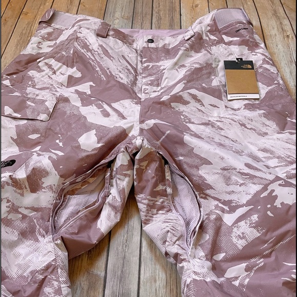 The North Face Women’s Plus Freedom Insulated Snow Pants - Picture 3 of 8